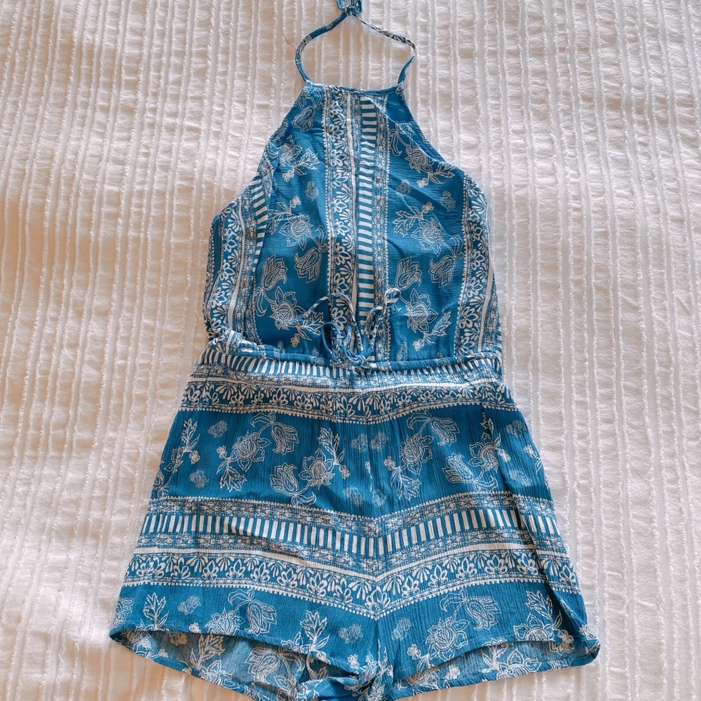 Lulu’s Medium Blue Patterned Halter Romper - image 2